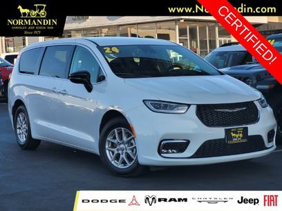 Certified 2024 Chrysler Pacifica Touring-L