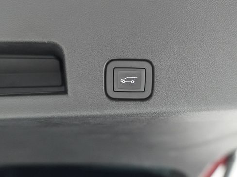 Used 2024 Chevrolet Traverse RS w/ LPO, Floor Liner Package FWD image 7