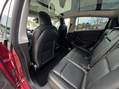 Used 2022 Tesla Model Y Performance image 27