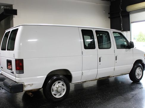 Used 2009 Ford E-150 and Econoline 150 RWD image 3