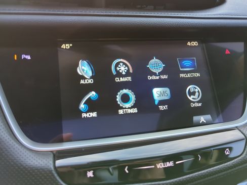 Used 2017 Cadillac XT5 Luxury image 19