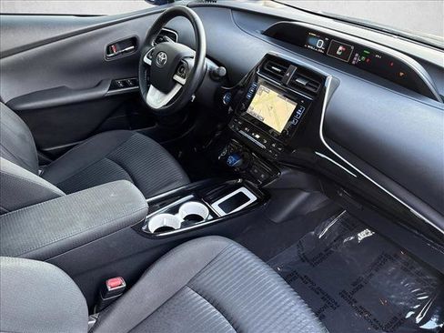 Used 2016 Toyota Prius Three image 24
