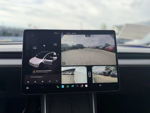 Used 2026 Tesla Model Y Long Range AWD/4WD image 34