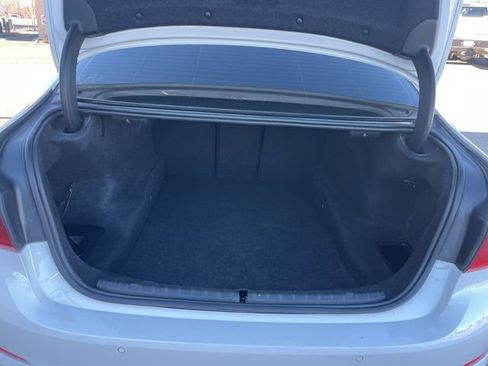 Used 2018 BMW 530i w/ Premium Package image 33