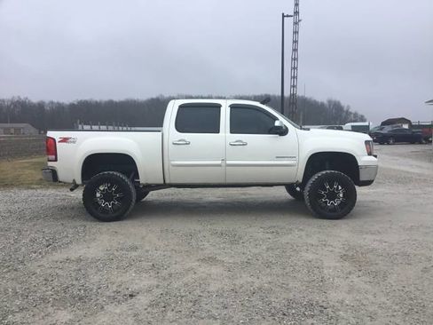 Used 2013 GMC Sierra 1500 SLE w/ Power Tech Package image 2