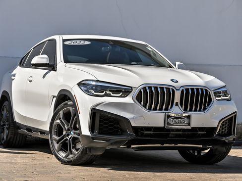 Used 2022 BMW X6 xDrive40i w/ Premium Package image 1