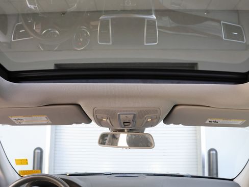 Used 2016 Mercedes-Benz GL 450 4MATIC image 32