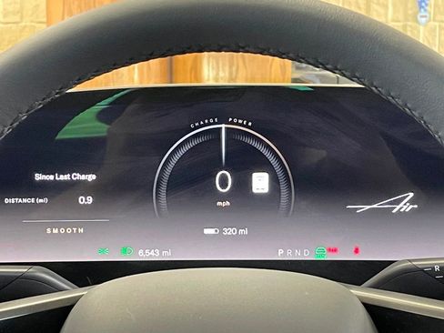 Used 2025 Lucid Air Touring AWD/4WD image 29
