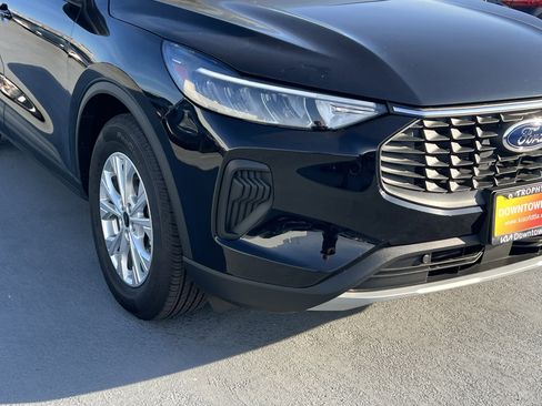 Used 2025 Ford Escape Active w/ Active Premium Tech Pack image 10