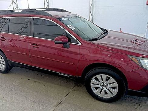 Used 2018 Subaru Outback 2.5i AWD/4WD image 3