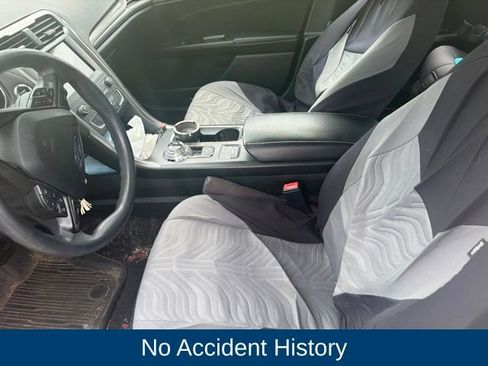 Used 2020 Ford Fusion SE FWD image 5