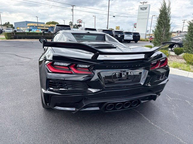 Used 2023 Chevrolet Corvette Z06 w/ Z07 Performance Package RWD image 17