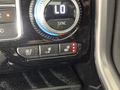 Used 2023 GMC Yukon Denali image 32