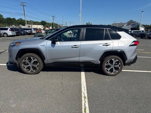Used 2023 Toyota RAV4 XSE w/ Premium Package AWD/4WD image 4