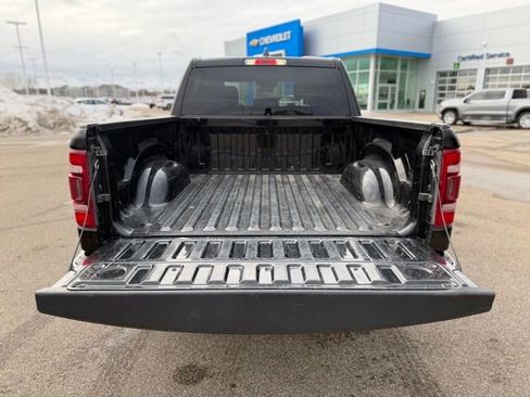 Used 2024 RAM 1500 Laramie image 10