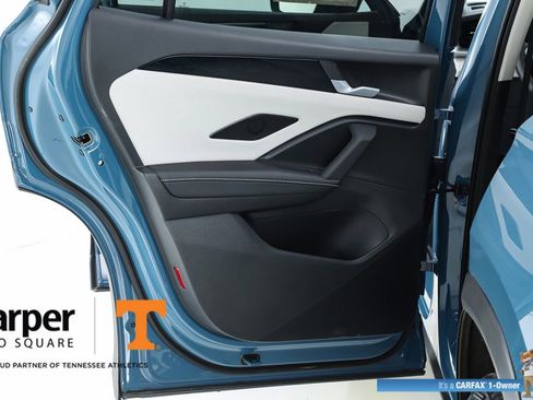 Used 2025 Volkswagen Tiguan SE FWD image 55