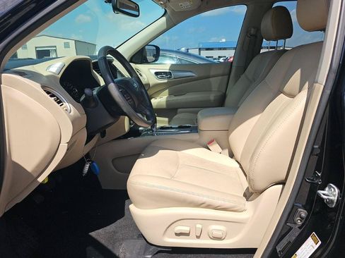 Used 2017 Nissan Pathfinder SL FWD image 8
