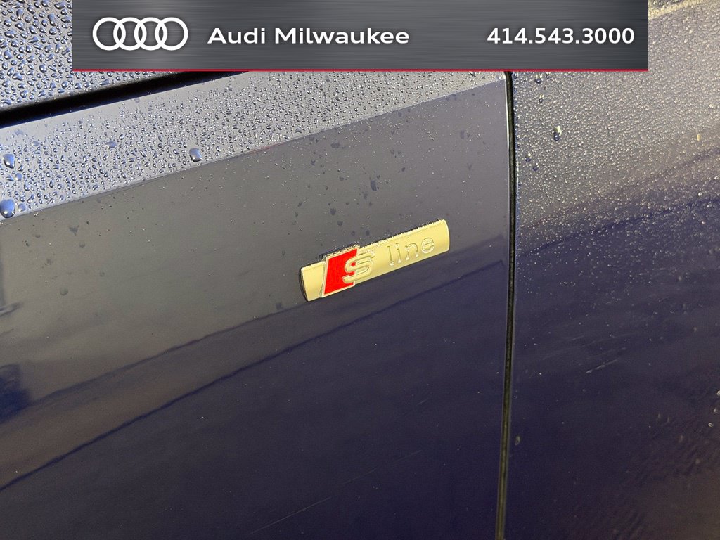Used 2022 Audi A4 2.0T Premium Plus w/ Premium Plus Package AWD/4WD image 10