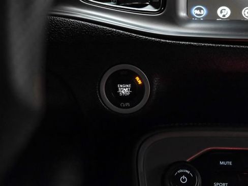 Used 2017 Dodge Challenger R/T RWD image 17