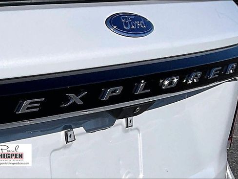 New 2026 Ford Explorer Active w/ Active Comfort Package image 12
