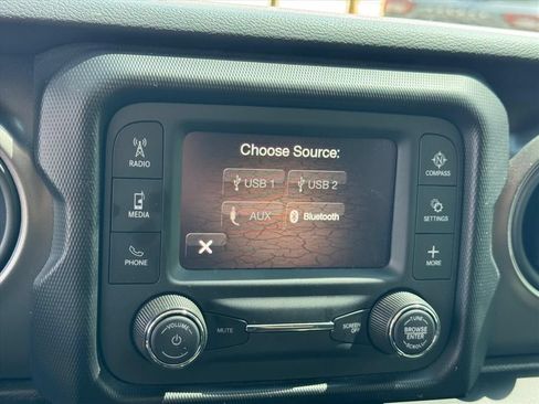 Used 2021 Jeep Wrangler Unlimited Sport AWD/4WD image 22