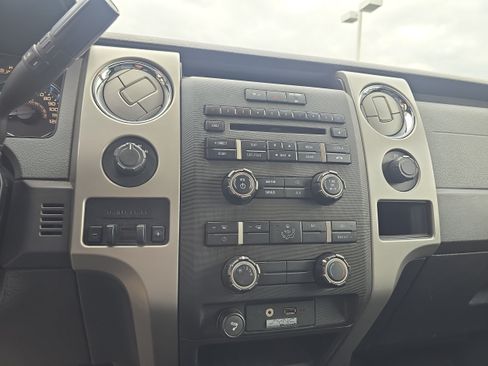 Used 2011 Ford F150 XLT w/ XLT Convenience Pkg AWD/4WD image 12