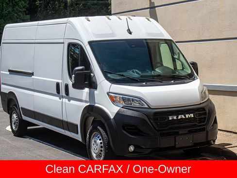 Used 2024 RAM ProMaster 2500 w/ Convenience Group FWD image 9