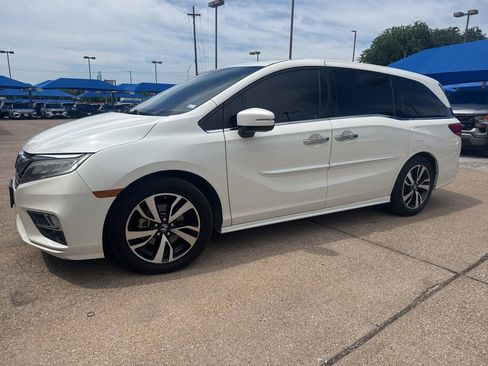 Used 2019 Honda Odyssey Elite image 1