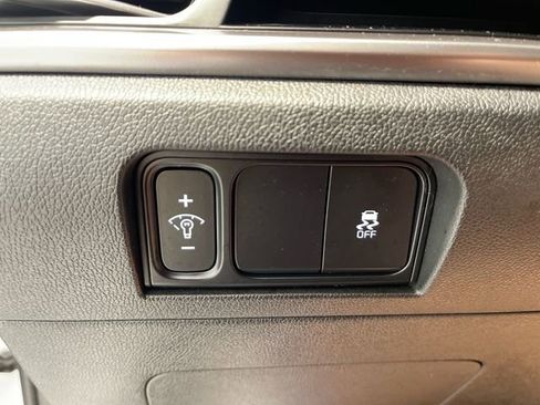 Used 2025 Kia Sorento S w/ Panoramic Sunroof Package FWD image 15