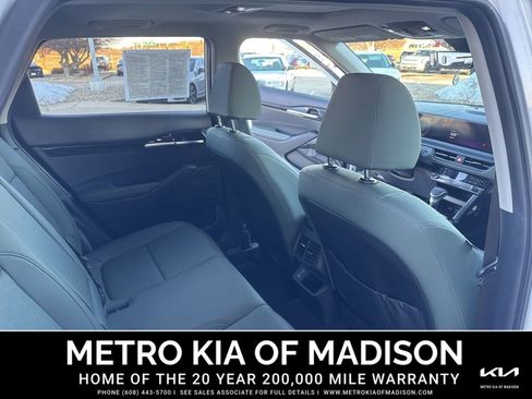 Used 2024 Kia Seltos SX w/ SX Sunroof Package image 34