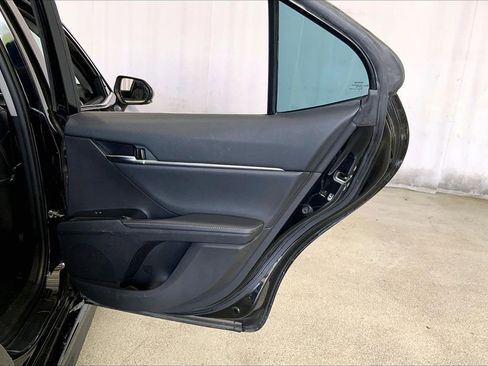 Used 2020 Toyota Camry XSE image 23