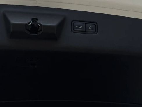 Used 2025 Hyundai Santa Fe SEL AWD/4WD image 14