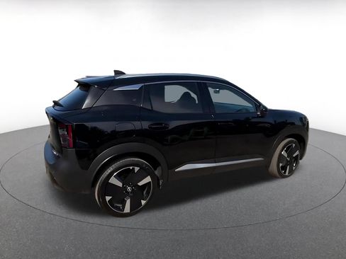 Used 2026 Nissan Kicks SR AWD/4WD image 15