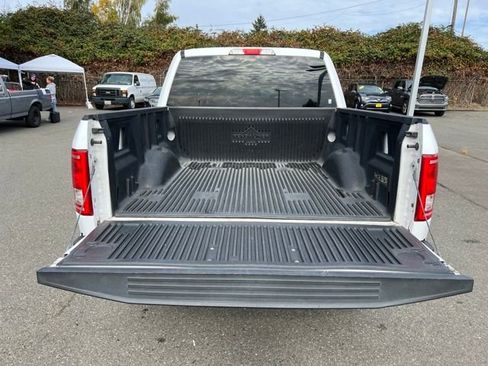 Used 2017 Ford F150 XLT image 14