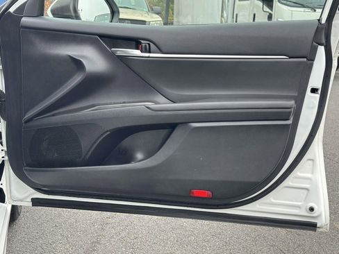 Used 2024 Toyota Camry SE image 27