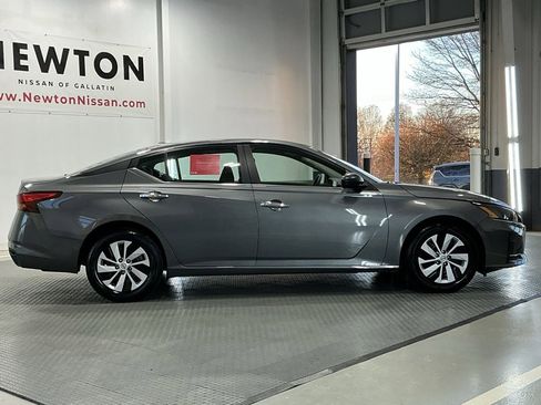 Used 2025 Nissan Altima 2.5 S image 37