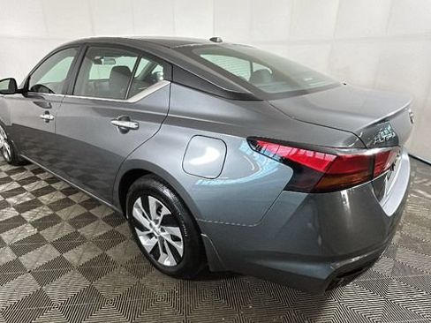 Used 2019 Nissan Altima 2.5 S FWD image 4