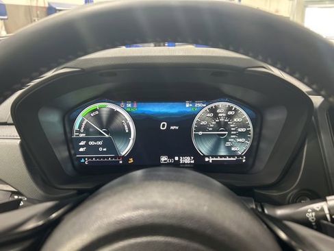 Certified 2025 Subaru Forester Premium image 5