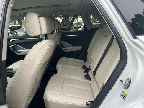 Used 2020 Audi Q3 2.0T Premium Plus w/ Premium Plus Package image 38