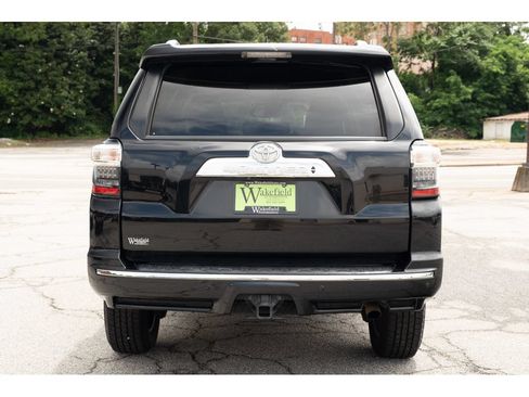 Used 2020 Toyota 4Runner 4WD image 7