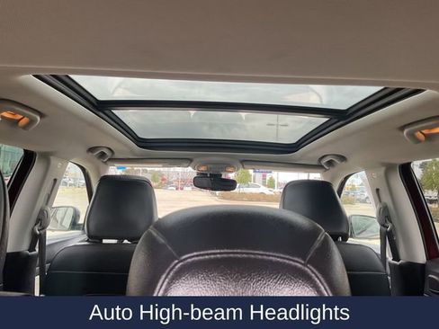 Used 2022 Jeep Compass Latitude w/ Sun and Sound Group image 23