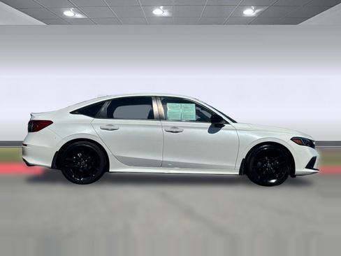 Used 2023 Honda Civic Sport image 8