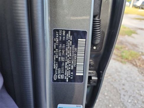 New 2025 Hyundai Elantra SEL w/ Cargo Package image 29