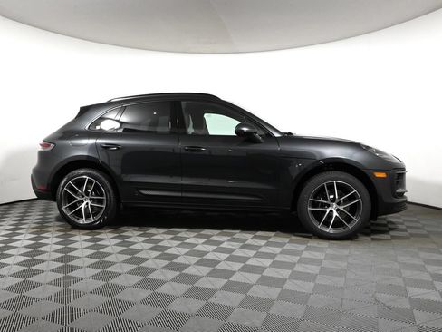 Used 2026 Porsche Macan AWD/4WD image 8