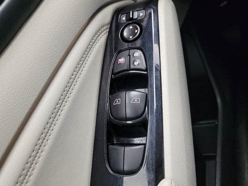 Used 2020 Nissan Altima 2.0 Platinum image 27