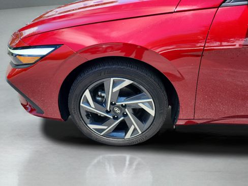 Certified 2025 Hyundai Elantra Sport FWD image 27
