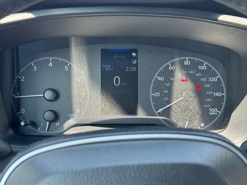 Used 2025 Toyota Corolla SE FWD image 27