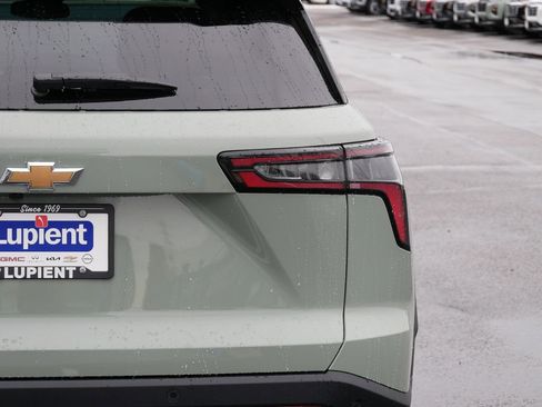 New 2026 Chevrolet Equinox LT w/ Convenience Package II image 6