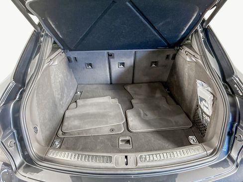 Used 2023 Porsche Macan image 34