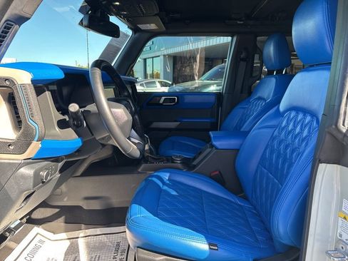 Used 2022 Ford Bronco Wildtrak image 17